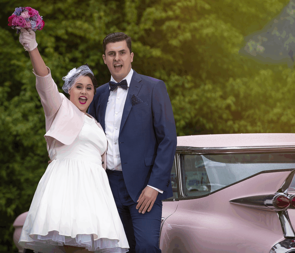 Brautpaar mit Oldtimer – Hochzeitsfotografie Rhein-Neckar
