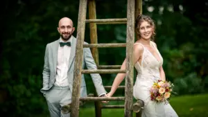 Brautpaar beim Hochzeitsshooting im Grünen – Hochzeitsfotograf Ulrich Roth Rhein-Neckar